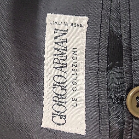 Armani Vintage Gray Double-Breasted Blazer - Picture 4 of 6